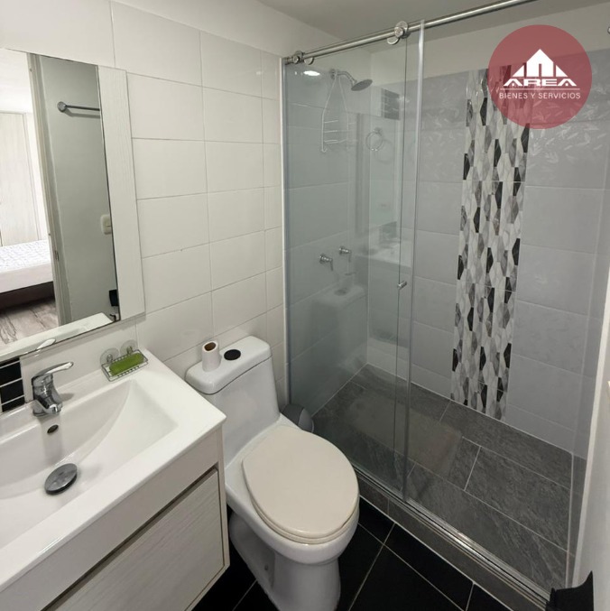 ¿Buscas comodidad, estilo y una ubicación privilegiada? ¡Este apartaestudio es perfecto para ti! image 5